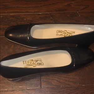 FERRAGAMO size 9.5 COSENZA ~made in Italy